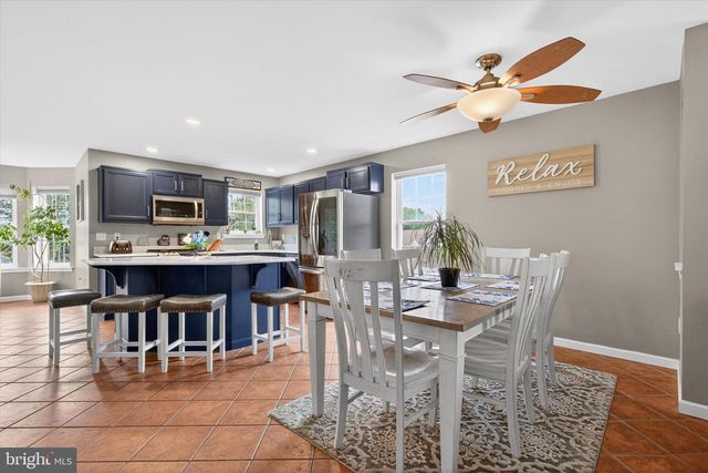 624 BARTLETT DR, Dallastown, PA 17313