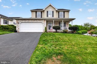 624 BARTLETT DR, Dallastown, PA 17313