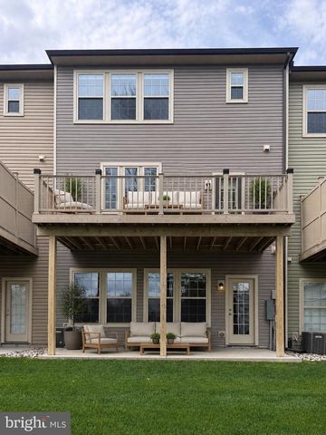 484 ROWAN ST, Warminster, PA 18974