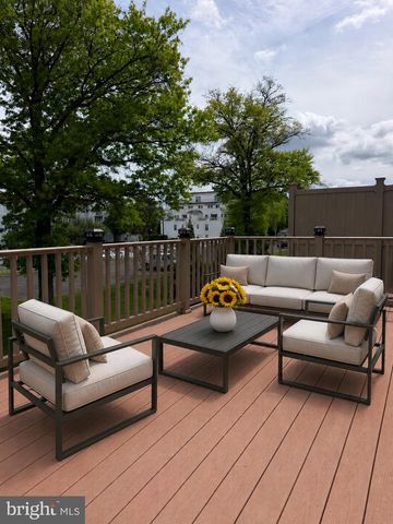 484 ROWAN ST, Warminster, PA 18974