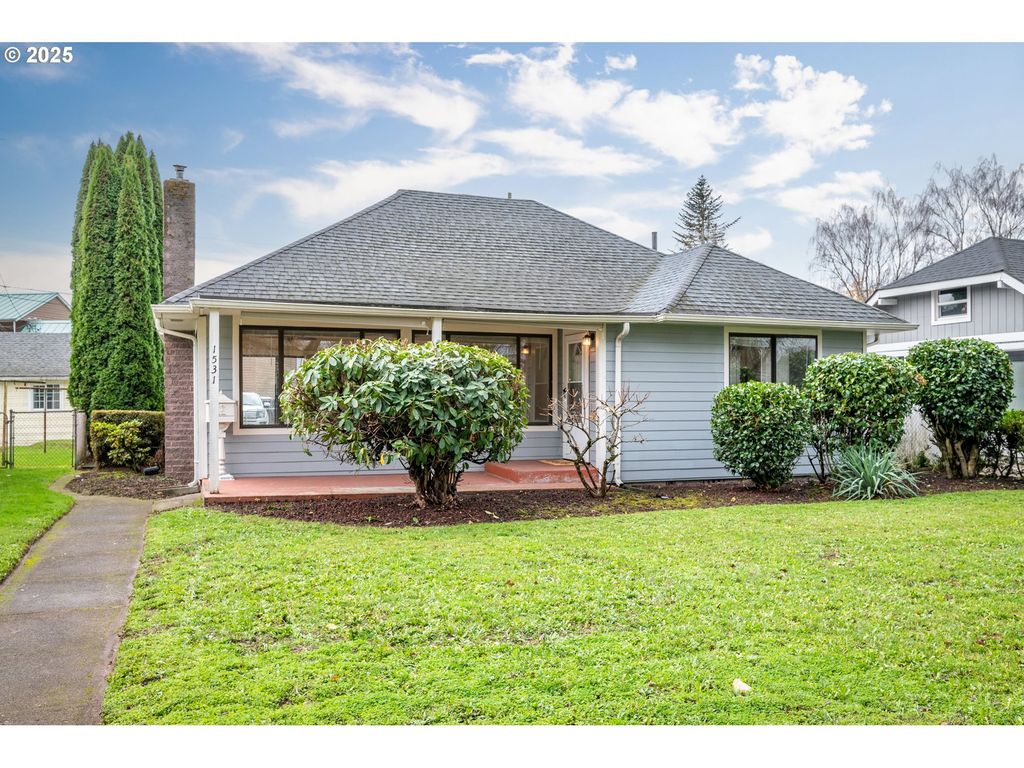 1531 NICHOLS Blvd, Longview, WA 98632