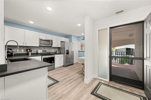 11921 Seabreeze Cove LN # 210, Fort Myers, FL 33908