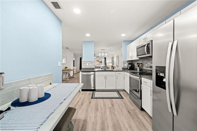 11921 Seabreeze Cove LN # 210, Fort Myers, FL 33908