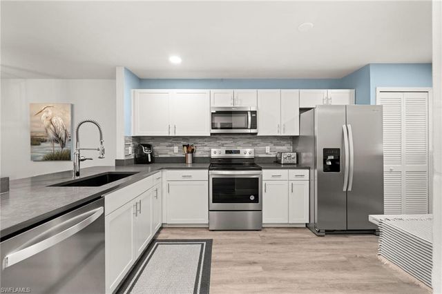 11921 Seabreeze Cove LN # 210, Fort Myers, FL 33908