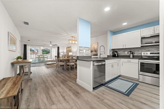 11921 Seabreeze Cove LN # 210, Fort Myers, FL 33908