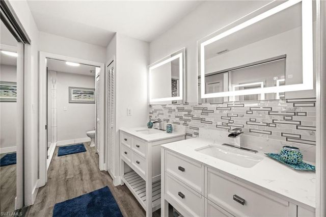 11921 Seabreeze Cove LN # 210, Fort Myers, FL 33908