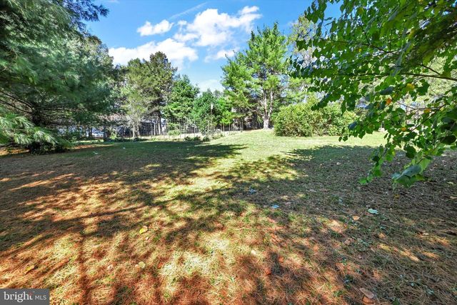 60 S SOUTH ST, Lavelle, PA 17943