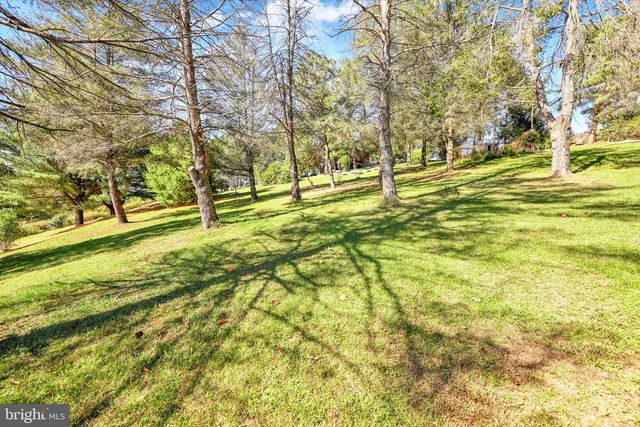 60 S SOUTH ST, Lavelle, PA 17943