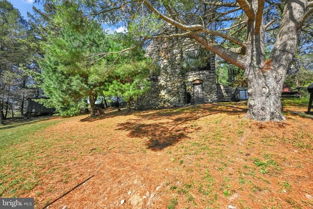 60 S SOUTH ST, Lavelle, PA 17943