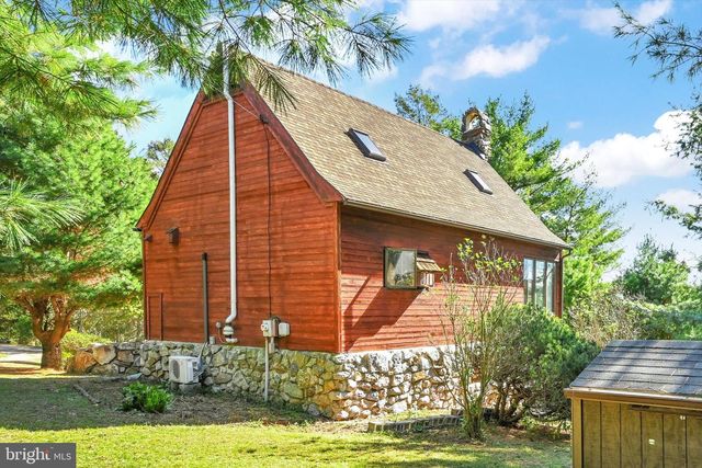 60 S SOUTH ST, Lavelle, PA 17943