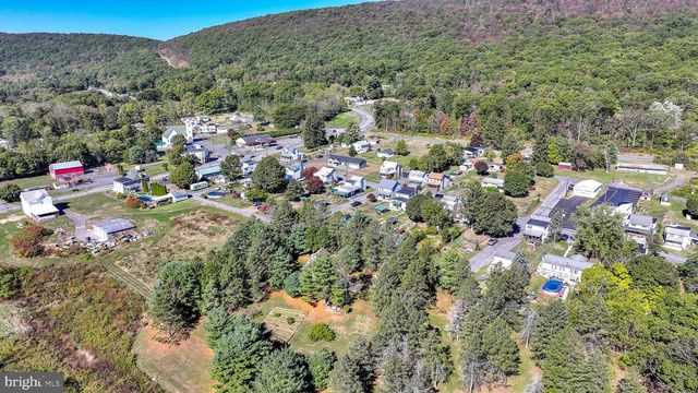 60 S SOUTH ST, Lavelle, PA 17943