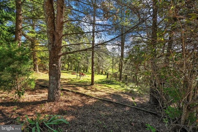 60 S SOUTH ST, Lavelle, PA 17943