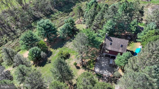 60 S SOUTH ST, Lavelle, PA 17943