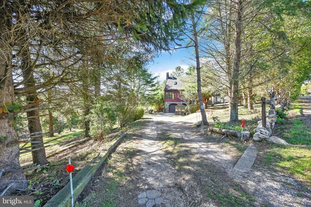 60 S SOUTH ST, Lavelle, PA 17943