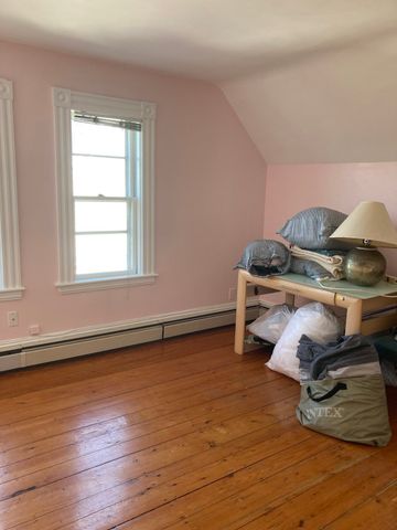 81 Munroe St Front, Somerville, MA 02143