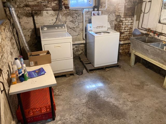 81 Munroe St Front, Somerville, MA 02143