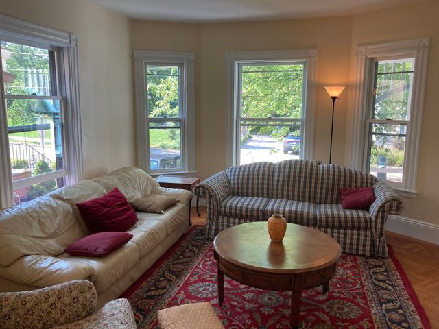 81 Munroe St Front, Somerville, MA 02143
