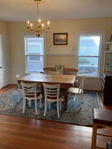 81 Munroe St Front, Somerville, MA 02143