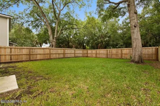 8213 HIGHFIELD Avenue, Jacksonville, FL 32216