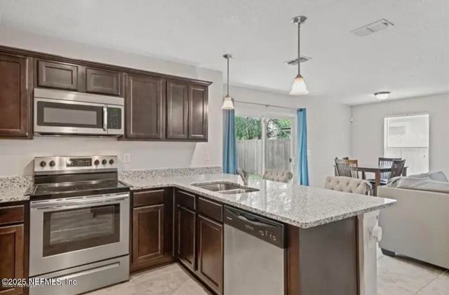 8213 HIGHFIELD Avenue, Jacksonville, FL 32216