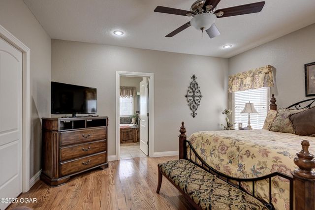 1701 Village Lane, Neosho, MO 64850