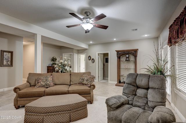 1701 Village Lane, Neosho, MO 64850