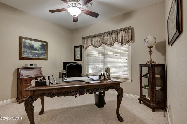 1701 Village Lane, Neosho, MO 64850