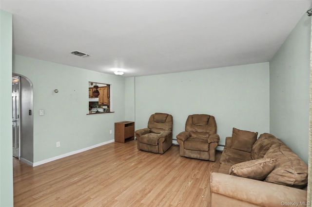 2410 Farmers Avenue 16, Bellmore, NY 11710