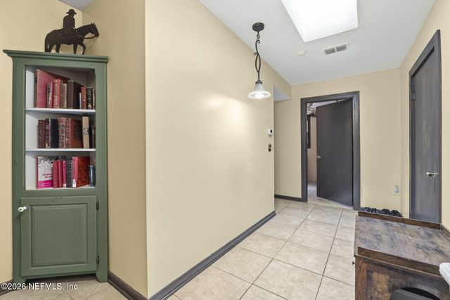 11934 CANEY Lane, Jacksonville, FL 32218