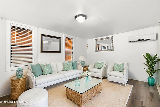 11934 CANEY Lane, Jacksonville, FL 32218