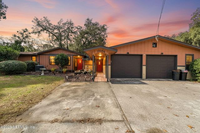 11934 CANEY Lane, Jacksonville, FL 32218