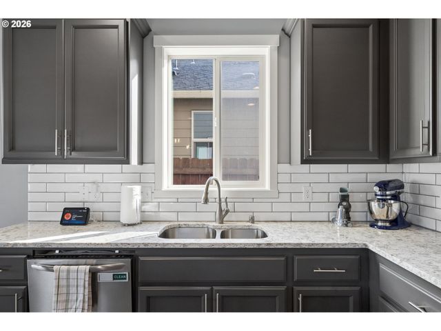 9700 Ne 106TH Way, Vancouver, WA 98662