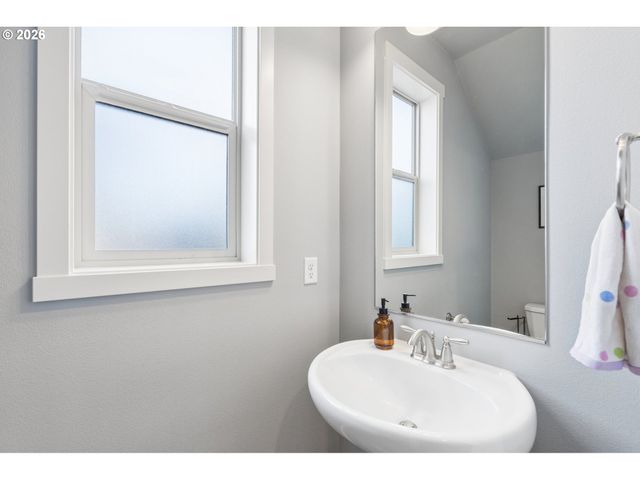 9700 Ne 106TH Way, Vancouver, WA 98662