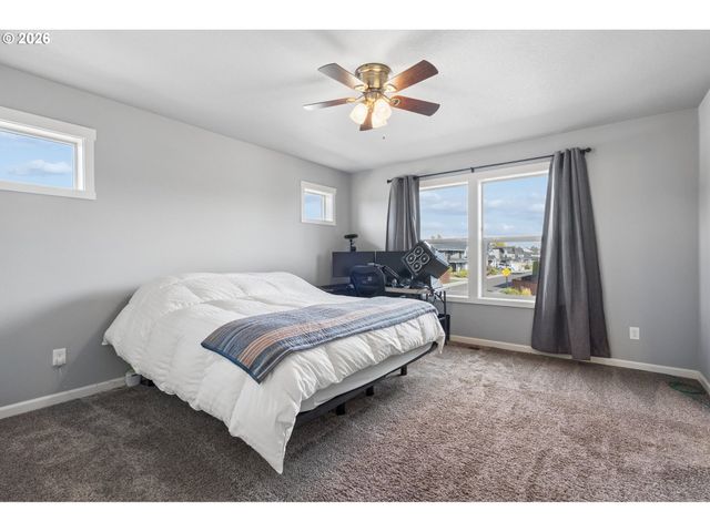 9700 Ne 106TH Way, Vancouver, WA 98662