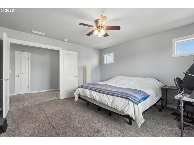 9700 Ne 106TH Way, Vancouver, WA 98662