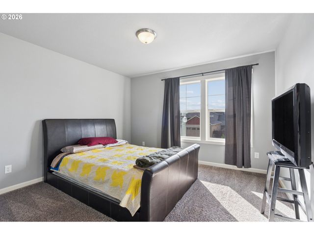 9700 Ne 106TH Way, Vancouver, WA 98662