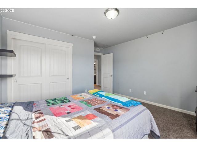 9700 Ne 106TH Way, Vancouver, WA 98662