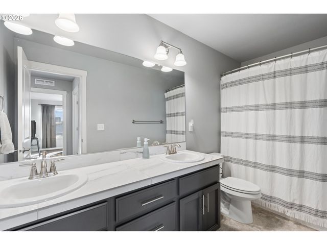 9700 Ne 106TH Way, Vancouver, WA 98662