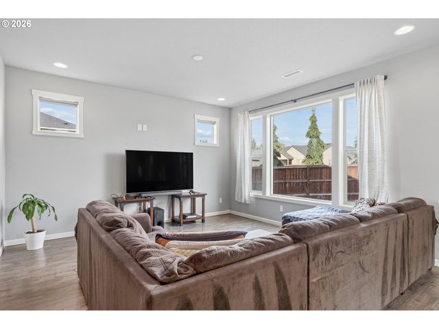9700 Ne 106TH Way, Vancouver, WA 98662