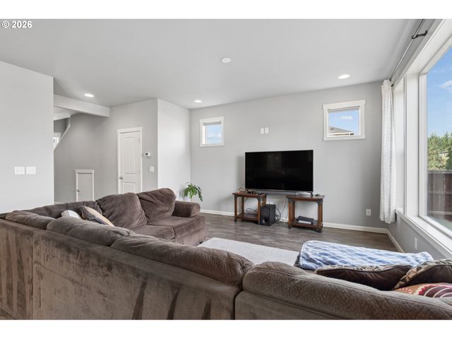 9700 Ne 106TH Way, Vancouver, WA 98662