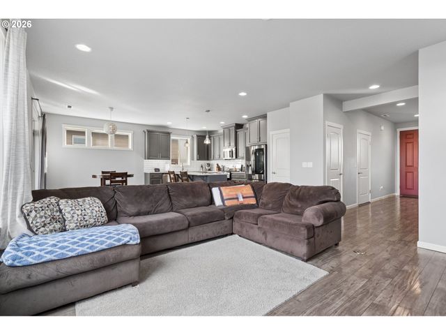 9700 Ne 106TH Way, Vancouver, WA 98662