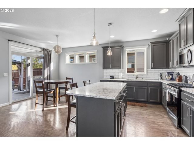 9700 Ne 106TH Way, Vancouver, WA 98662