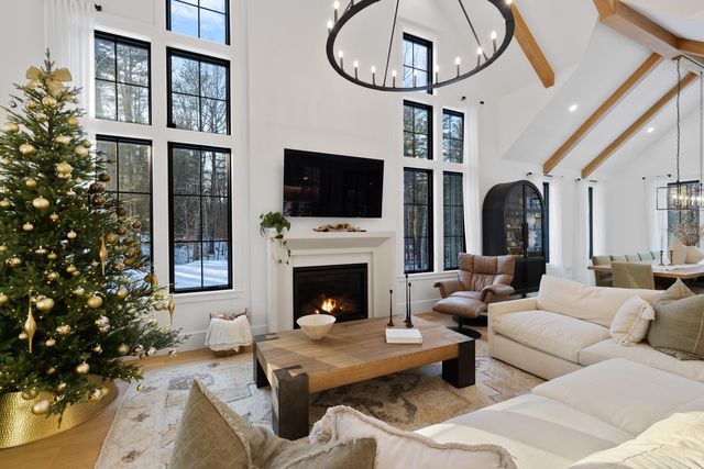 113 LINDEN Street, Exeter, NH 03833