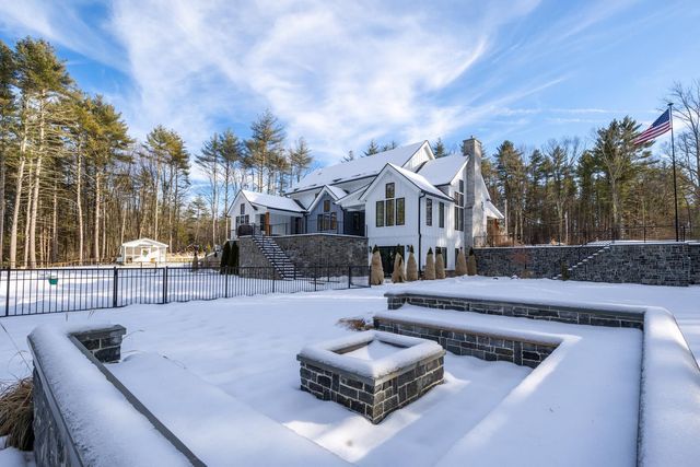 113 LINDEN Street, Exeter, NH 03833