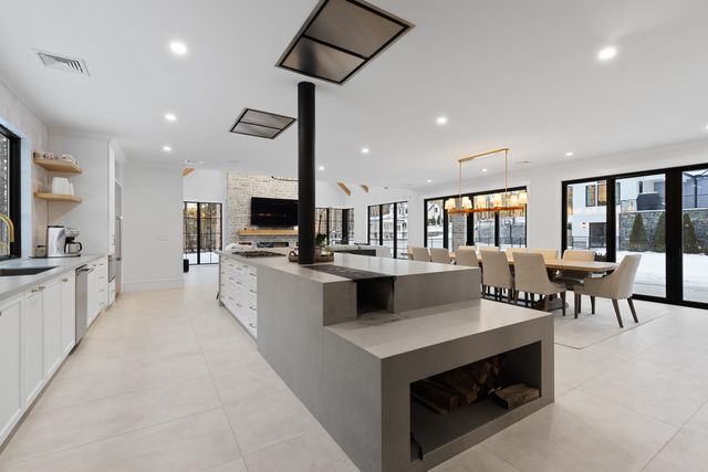 113 LINDEN Street, Exeter, NH 03833