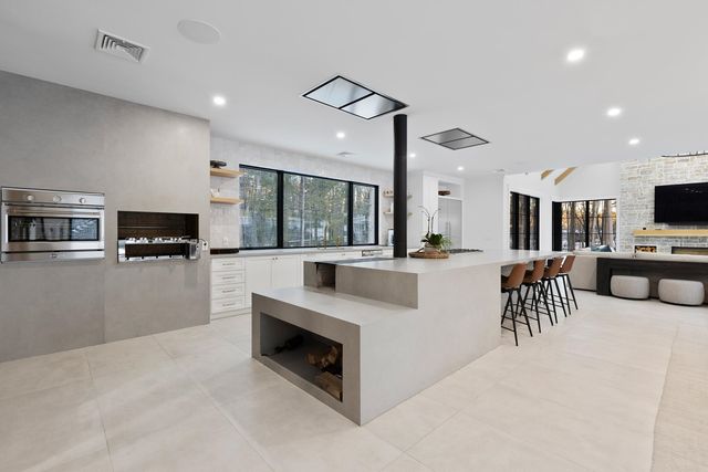 113 LINDEN Street, Exeter, NH 03833