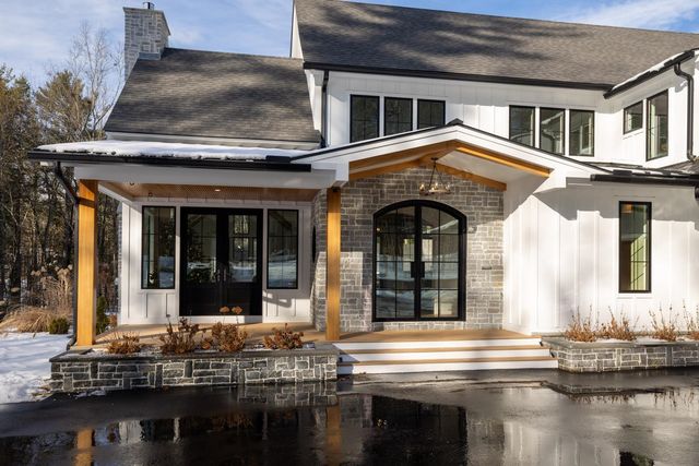 113 LINDEN Street, Exeter, NH 03833