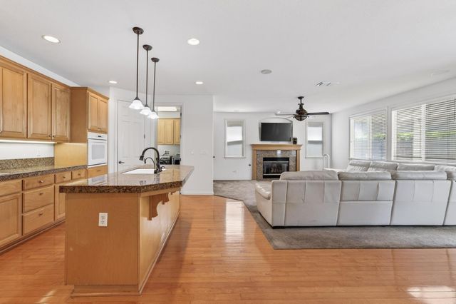 2116 Steinbeck Dr, Modesto, CA 95356