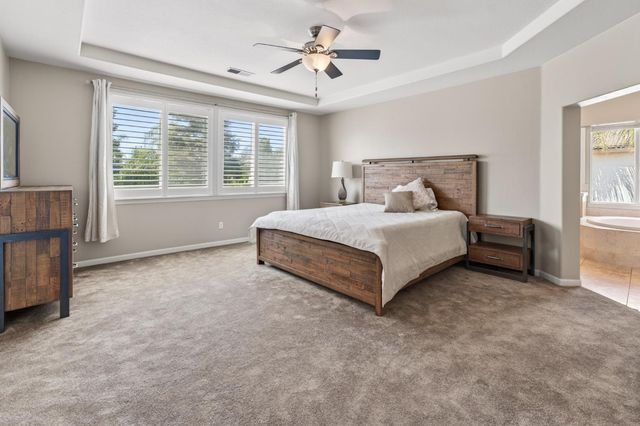 2116 Steinbeck Dr, Modesto, CA 95356