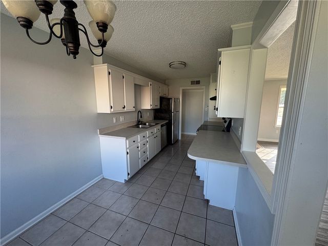 1405 N Main Street, Searcy, AR 72143